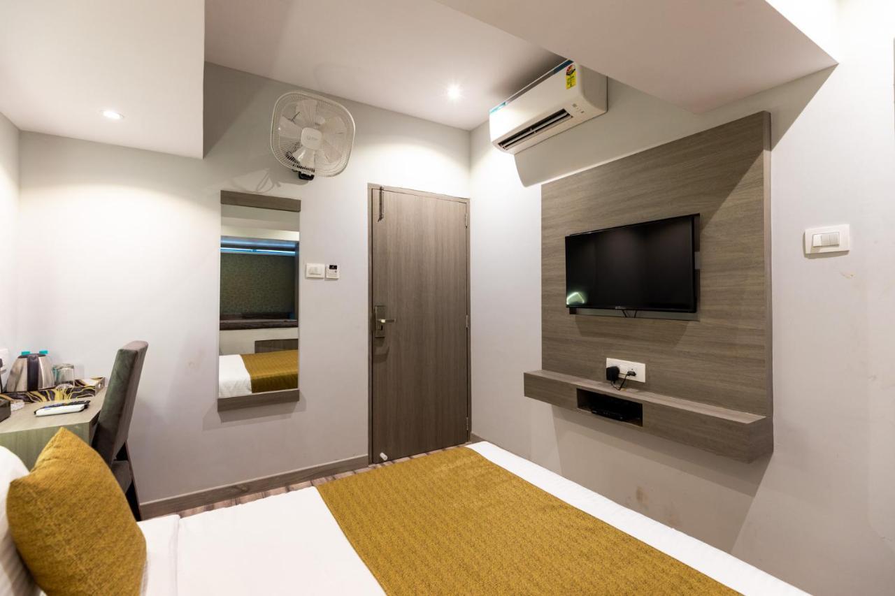 Larmont Luxury Mumbai