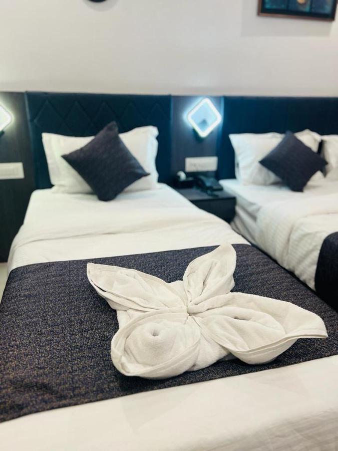 Larmont Luxury 3* Mumbai