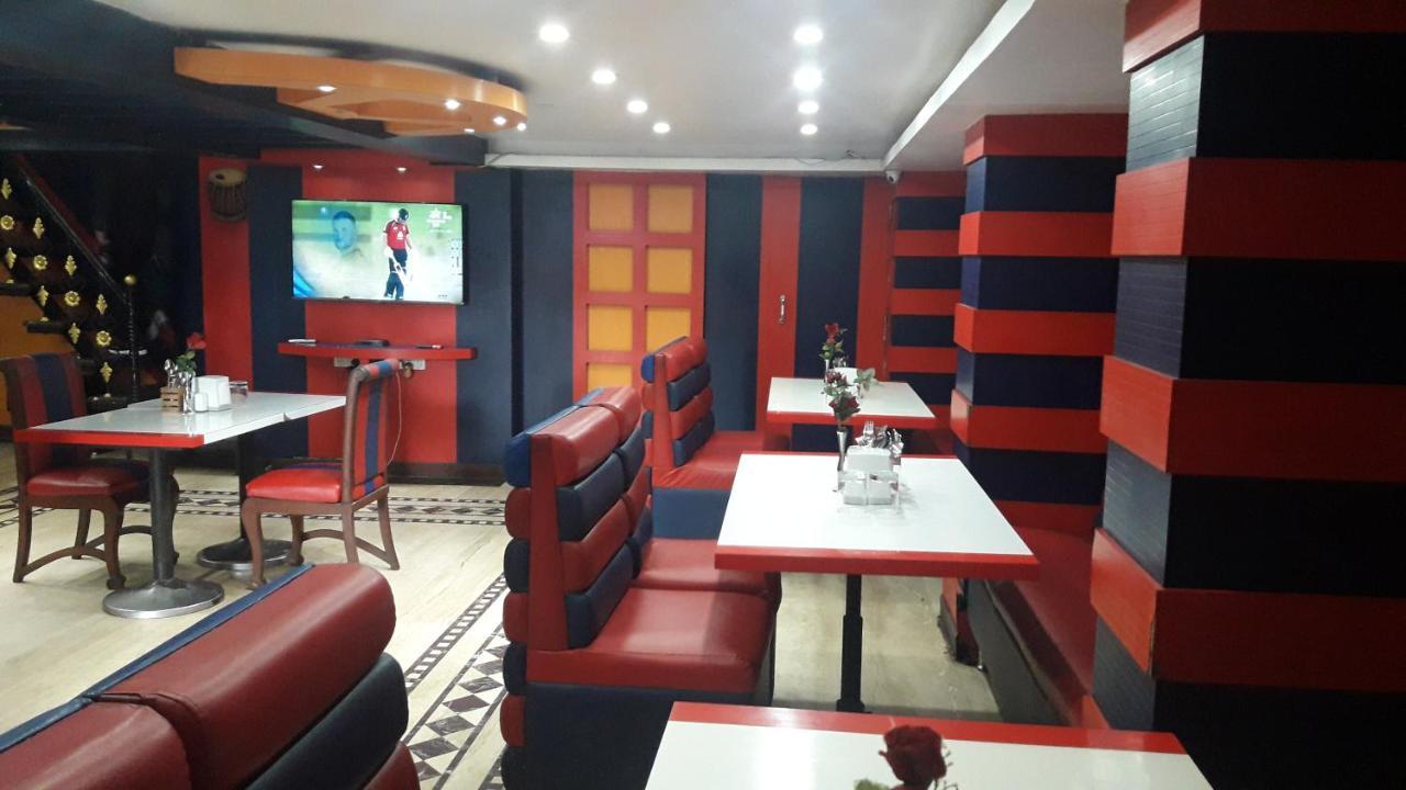 Hotel Shine Hospitality Palace Bombaim