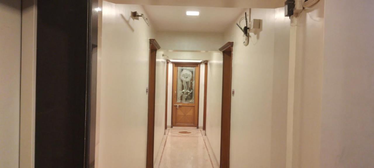 Shine Hospitality Palace Bombaim