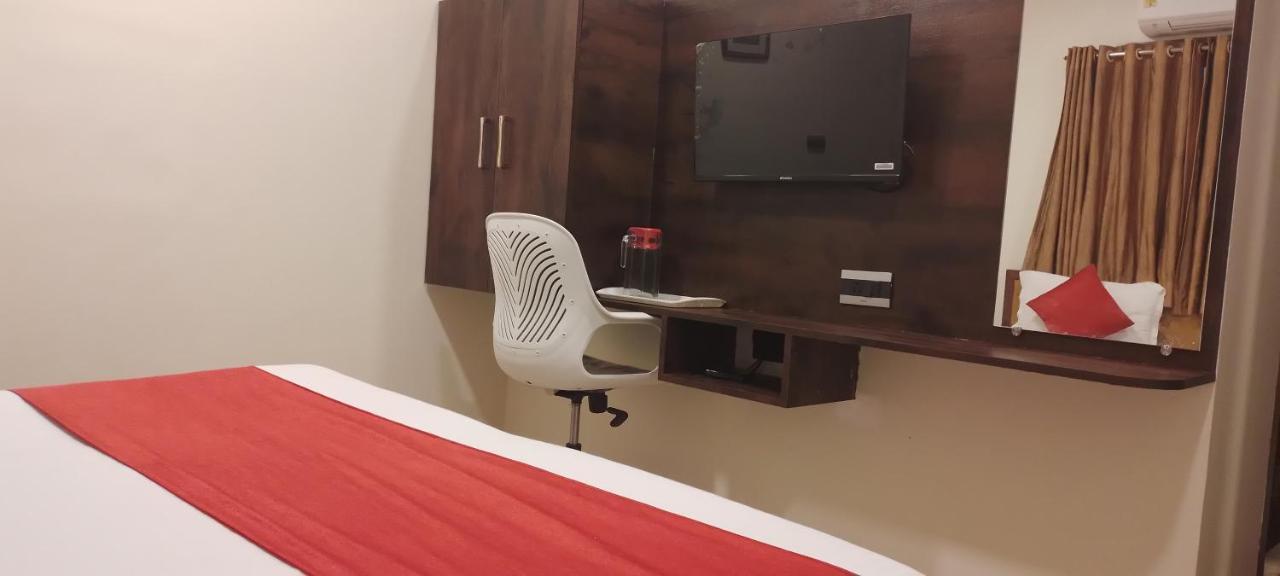 Hotel Shine Hospitality Palace Bombaim
