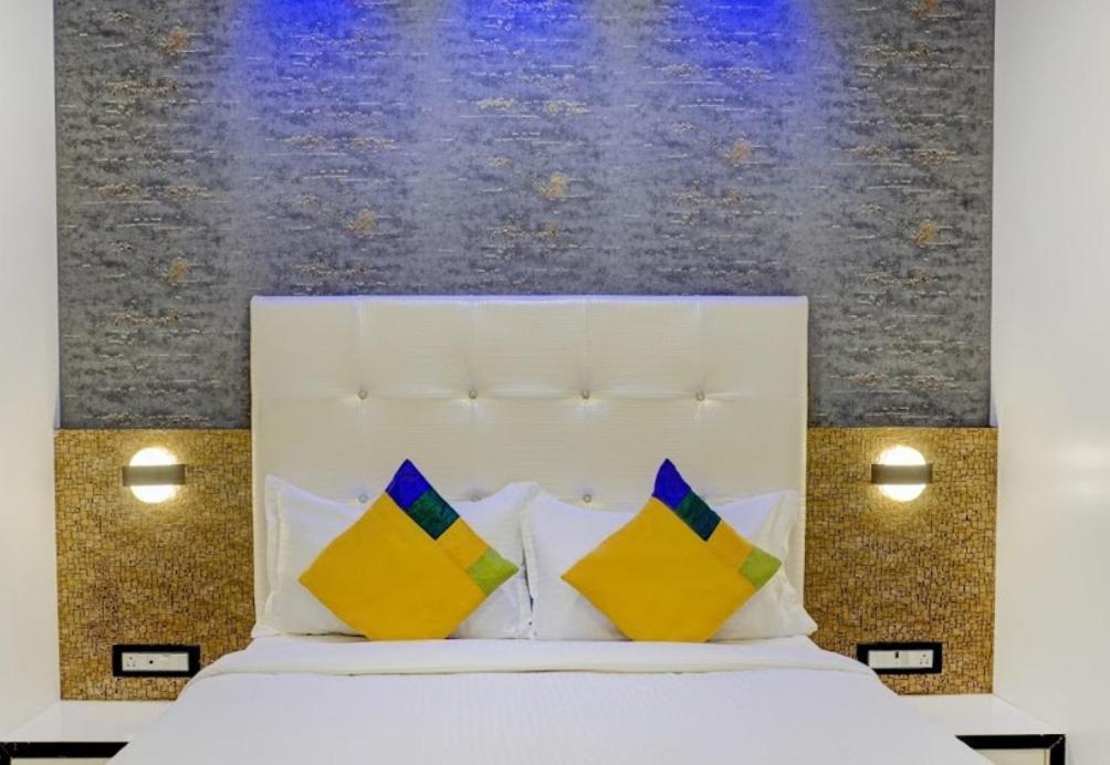 Golden Star Guest house *
