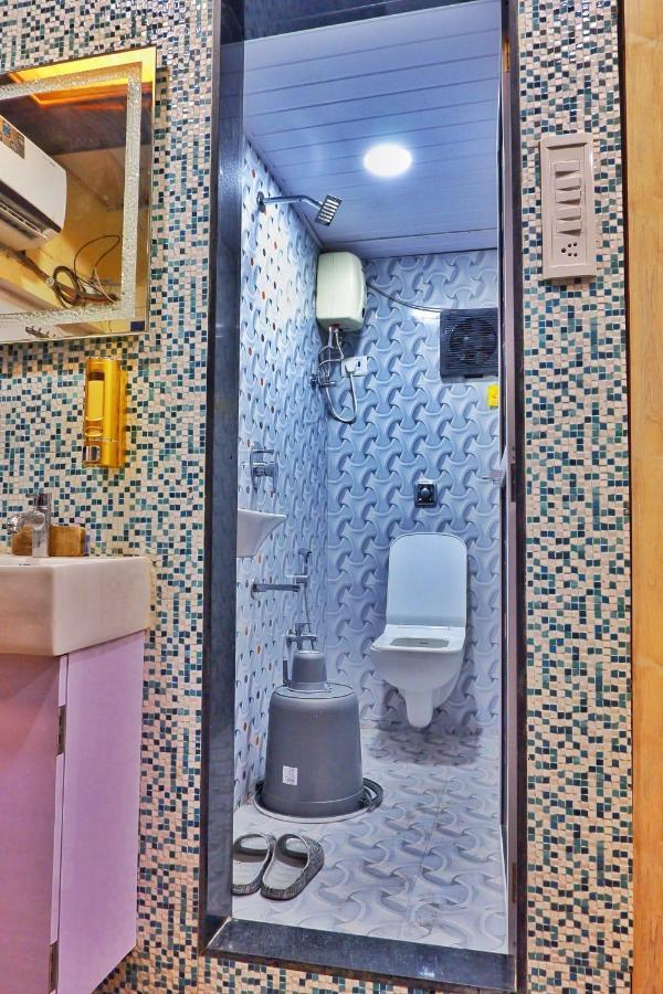 New India Albergue *