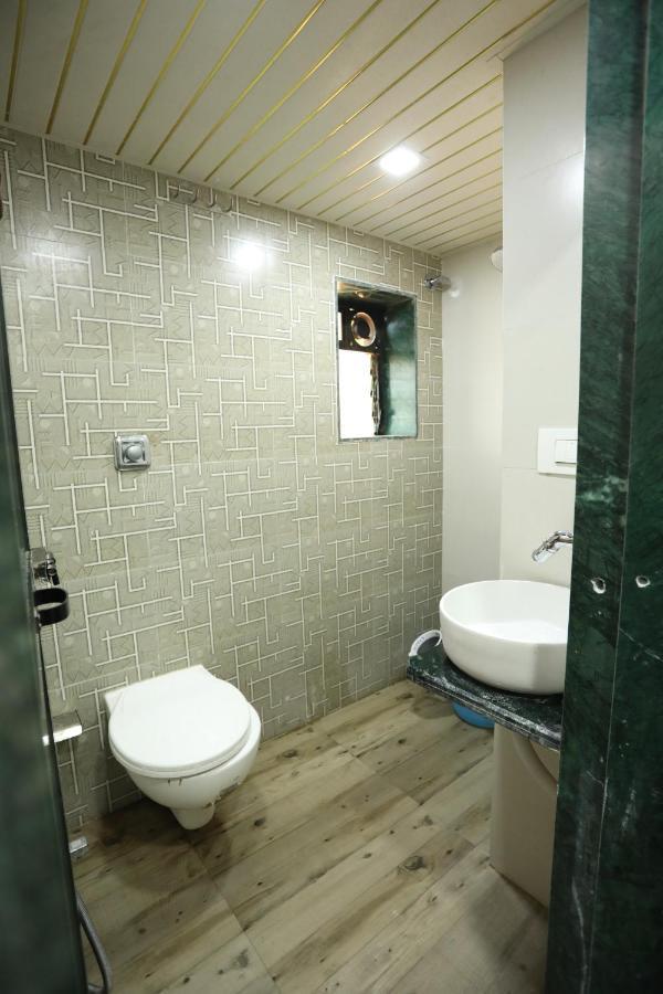 Mango Marol * Mumbai