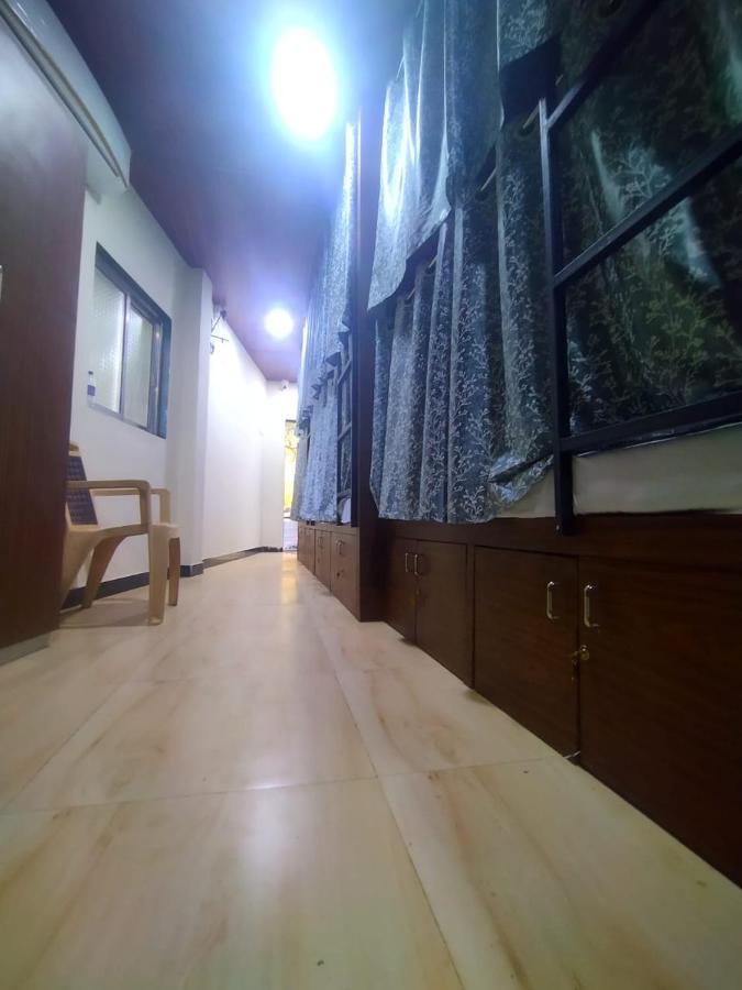 Hostel Dc Dormitory Asalpha Metro