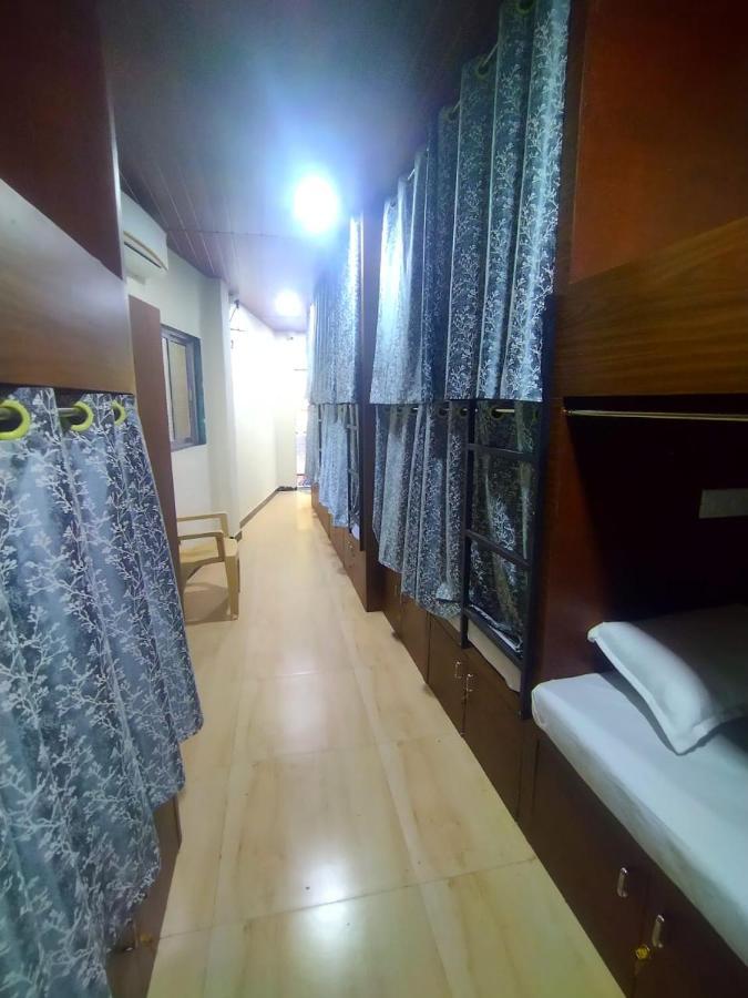 Hostel Dc Dormitory Asalpha Metro *