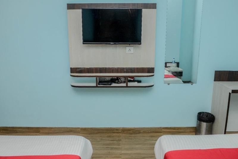 Guest house Royal Orbit In Mumbai