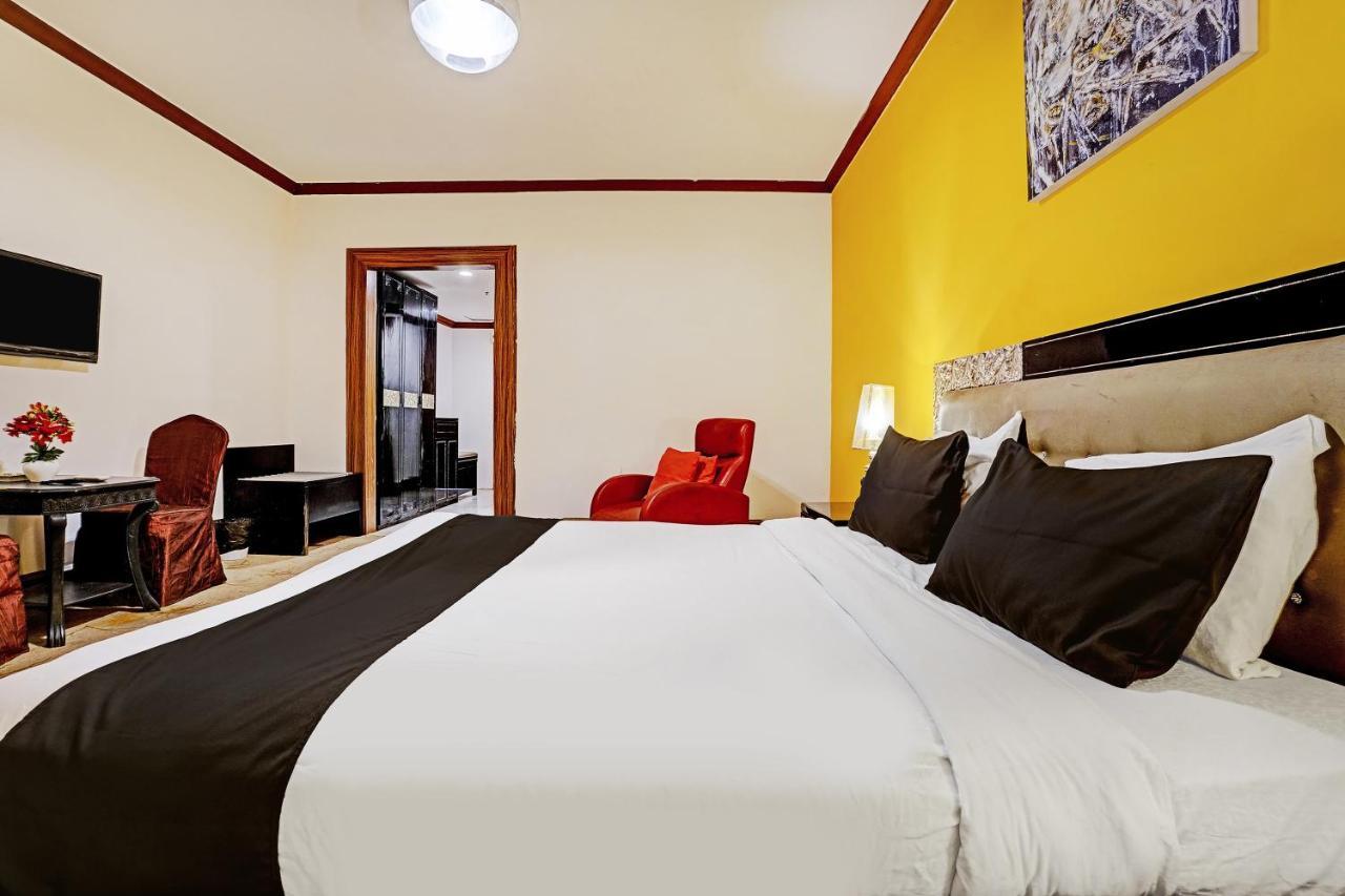 Hotel Townhouse 809 Royal Palms - Rose Collection Bombaim