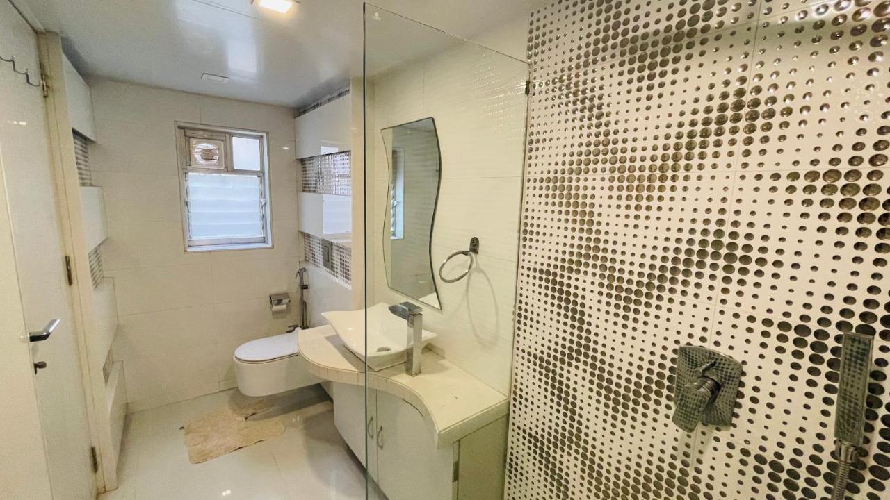 One Bedroom Apartment- Near Kokilaben Ambani Hospital, Andheri West Mumbai