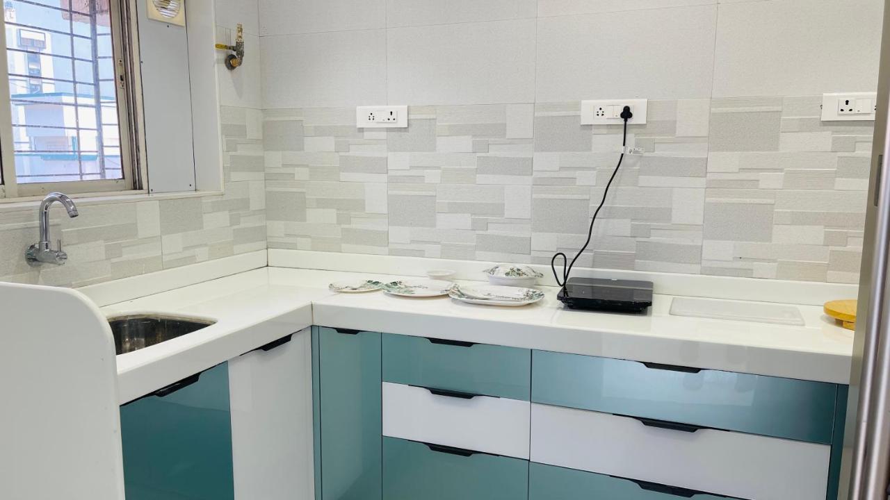 One Bedroom Apartment- Near Kokilaben Ambani Hospital, Andheri West *