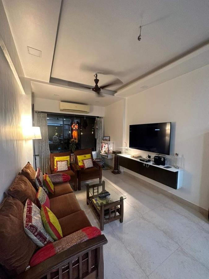 Apartment Surya Kiran: Linking Road Bandra West 3bhk