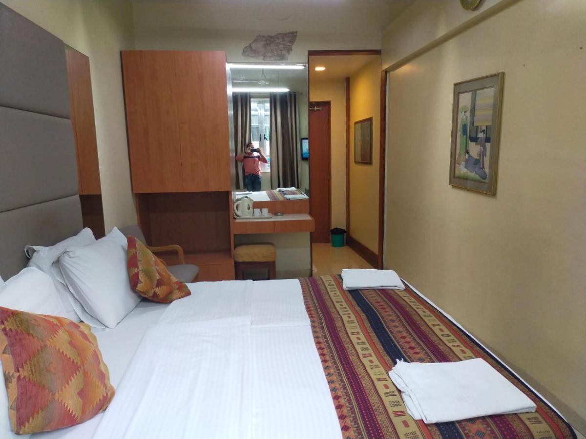 Hotel Empire Mumbai