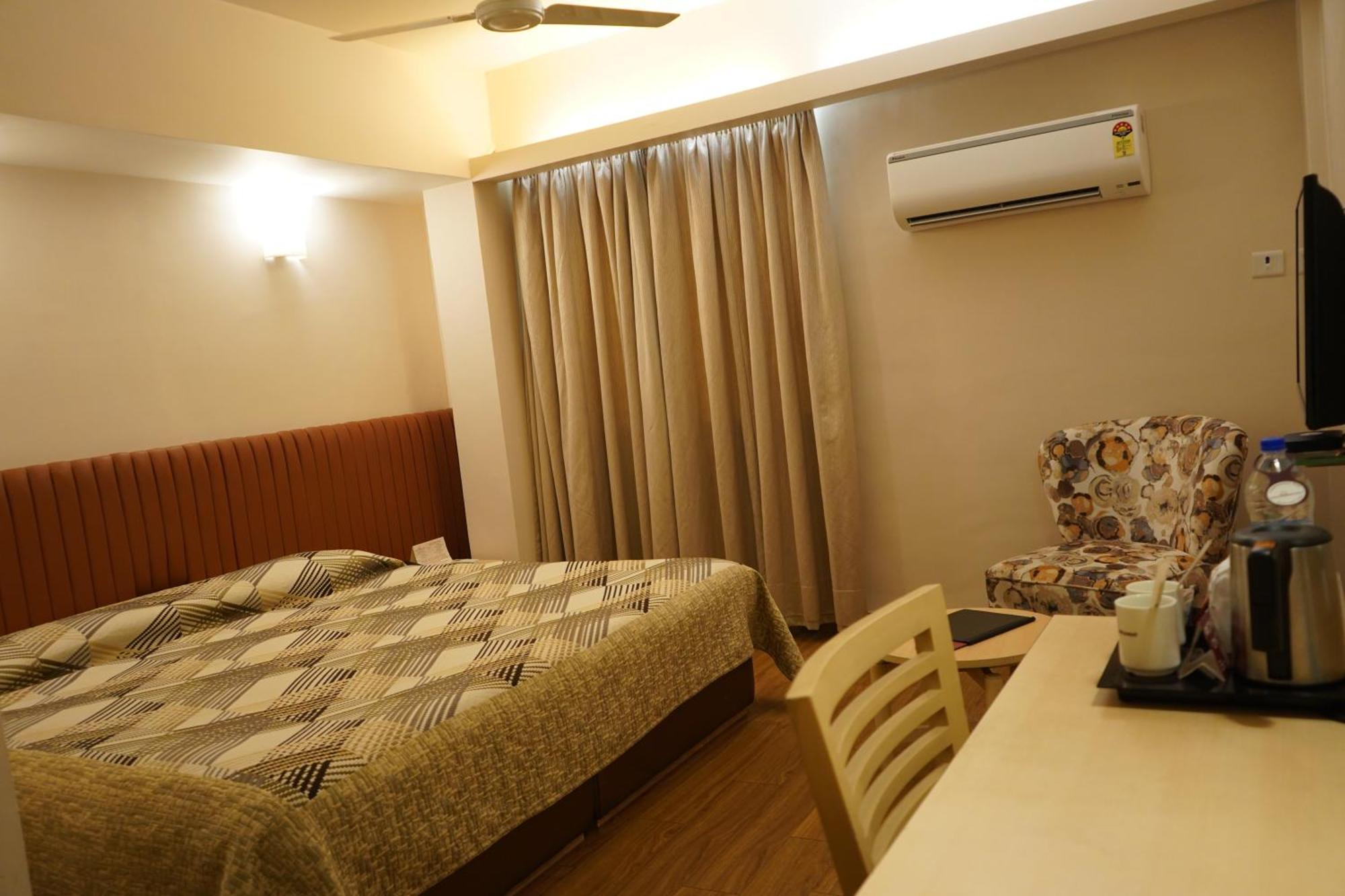 Diplomat, Colaba Hotel Mumbai