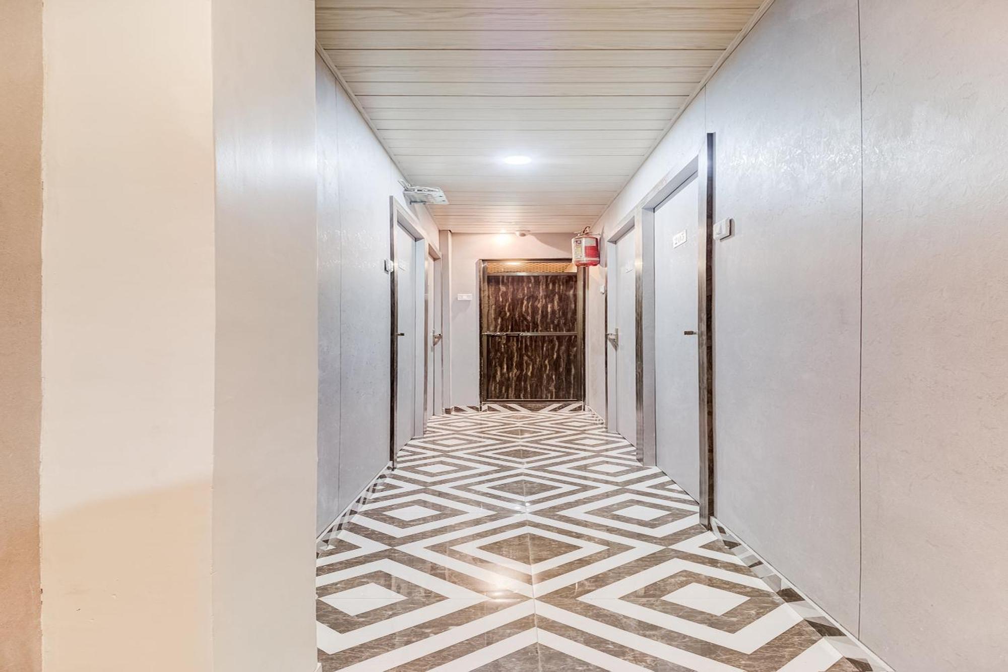 Hotel Oyo Flagship Qubic