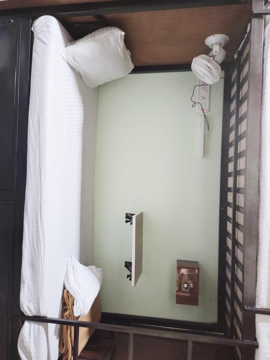 Vakola Ac Beds *