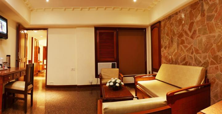 Bloom - Juhu Hotel 4*