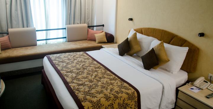 Kohinoor Continental, Airport 4*