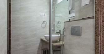 Anantha Executive Hotel