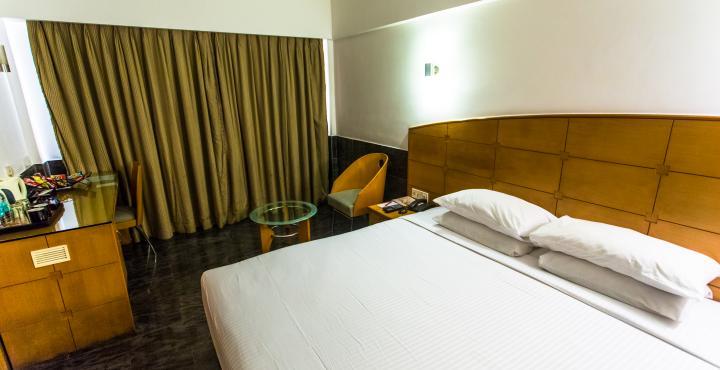 Ramee Guestline Khar Hotel 3*