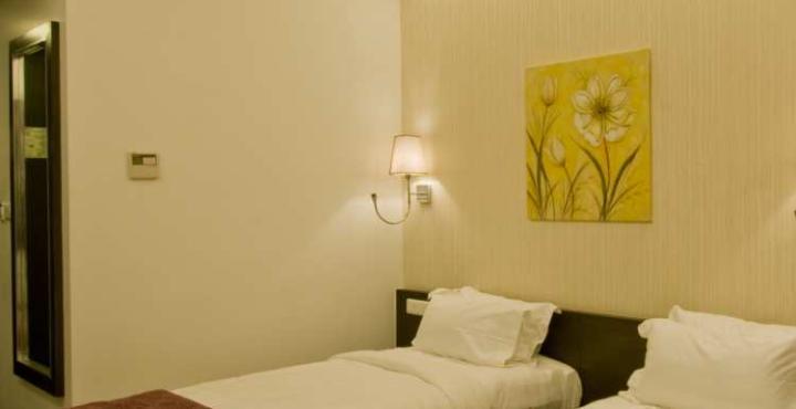 Hotel Goldfinch 4*