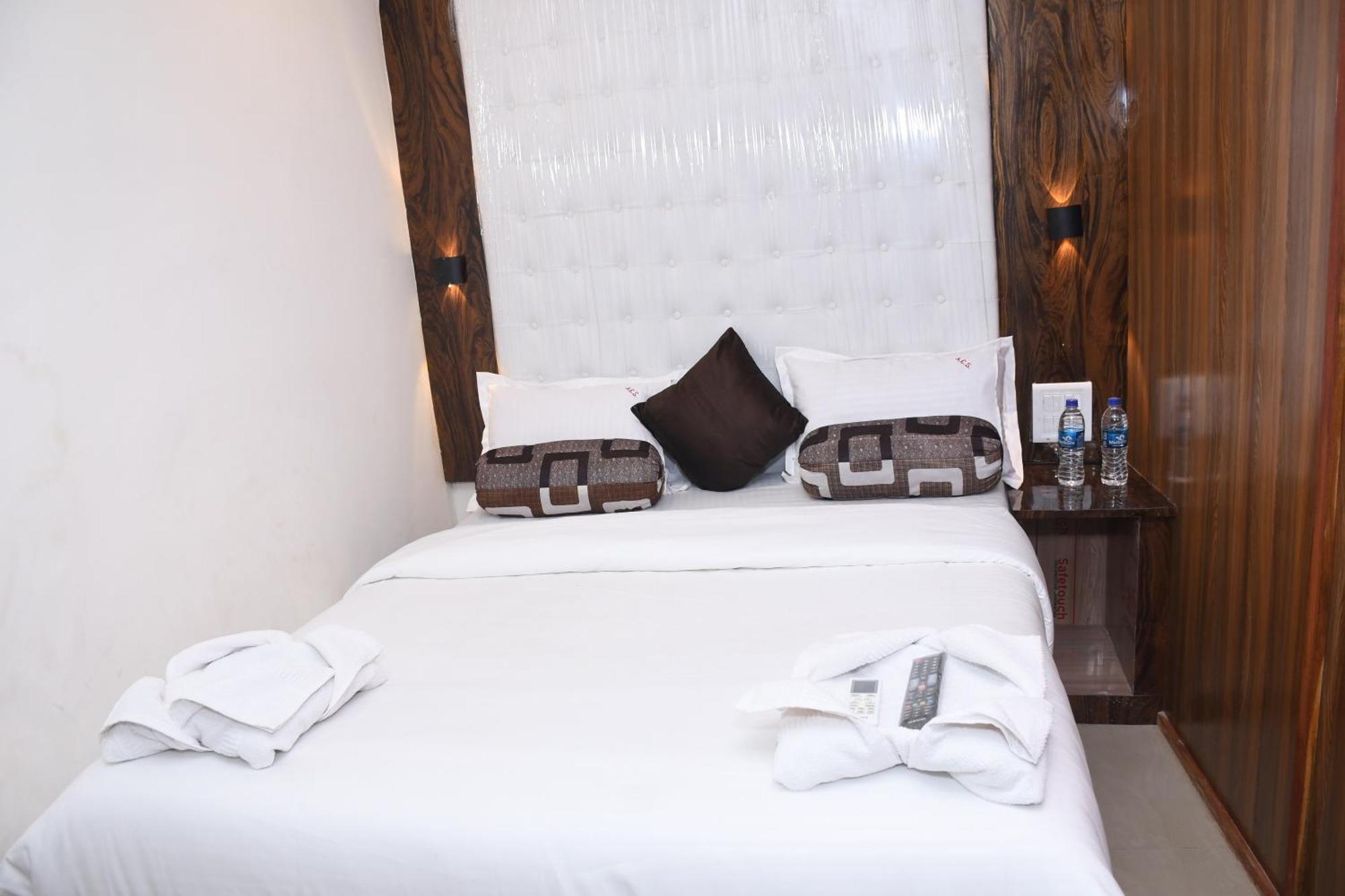 Airport Near T2 Mumbai