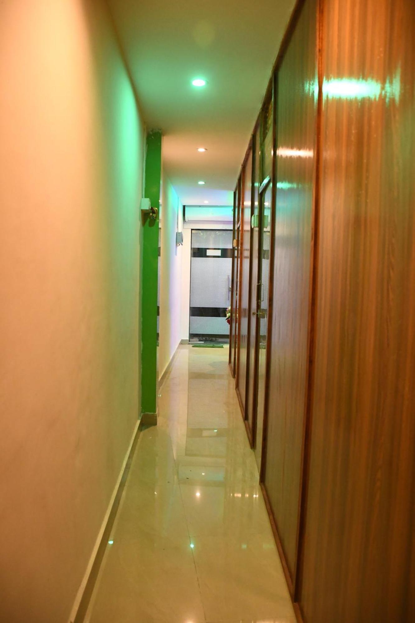 Airport Near T2 * Mumbai