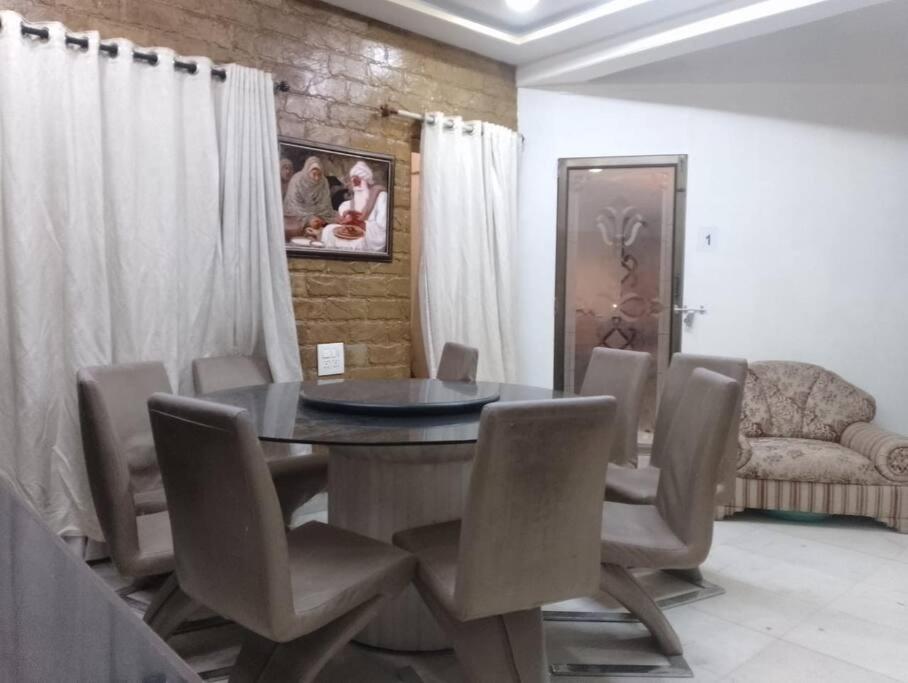 Luxurious 3 Bedroom Hall In Bandra West Apartamento *