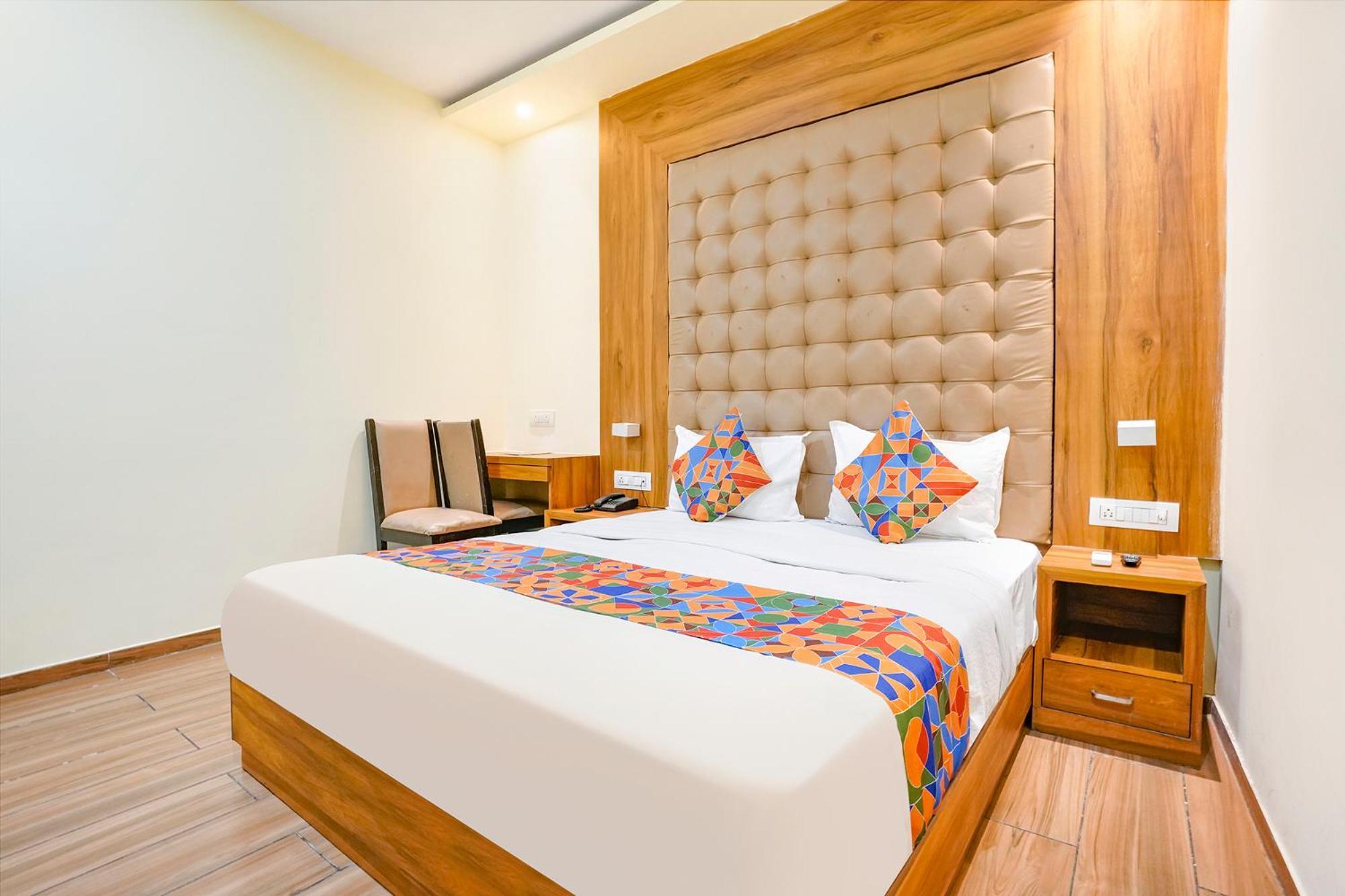 Fabhotel Cozy - Nr International Airport 3*