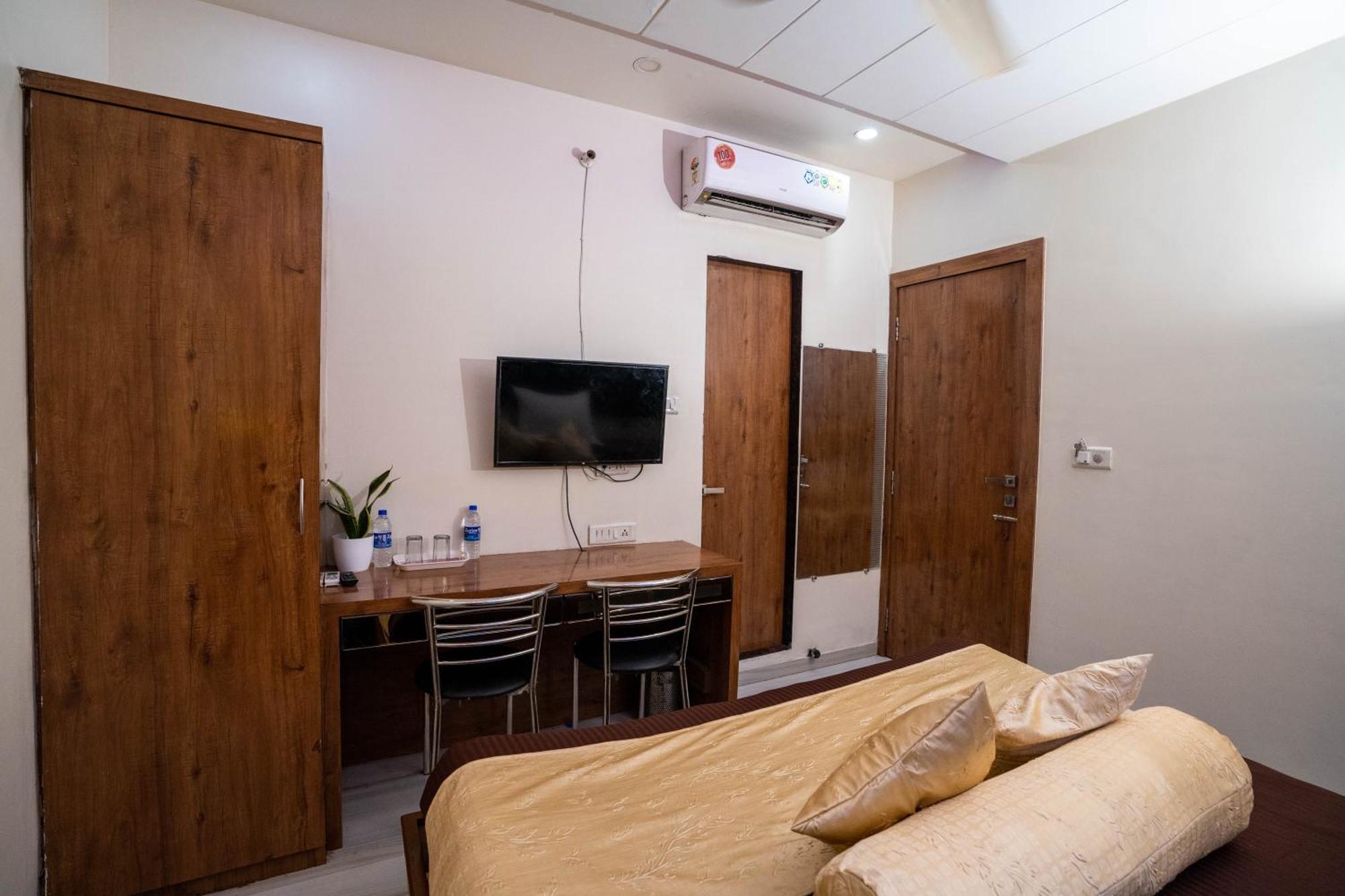 Royce Executive Near Us Consulate, Bandra Kurla Complex Hotel