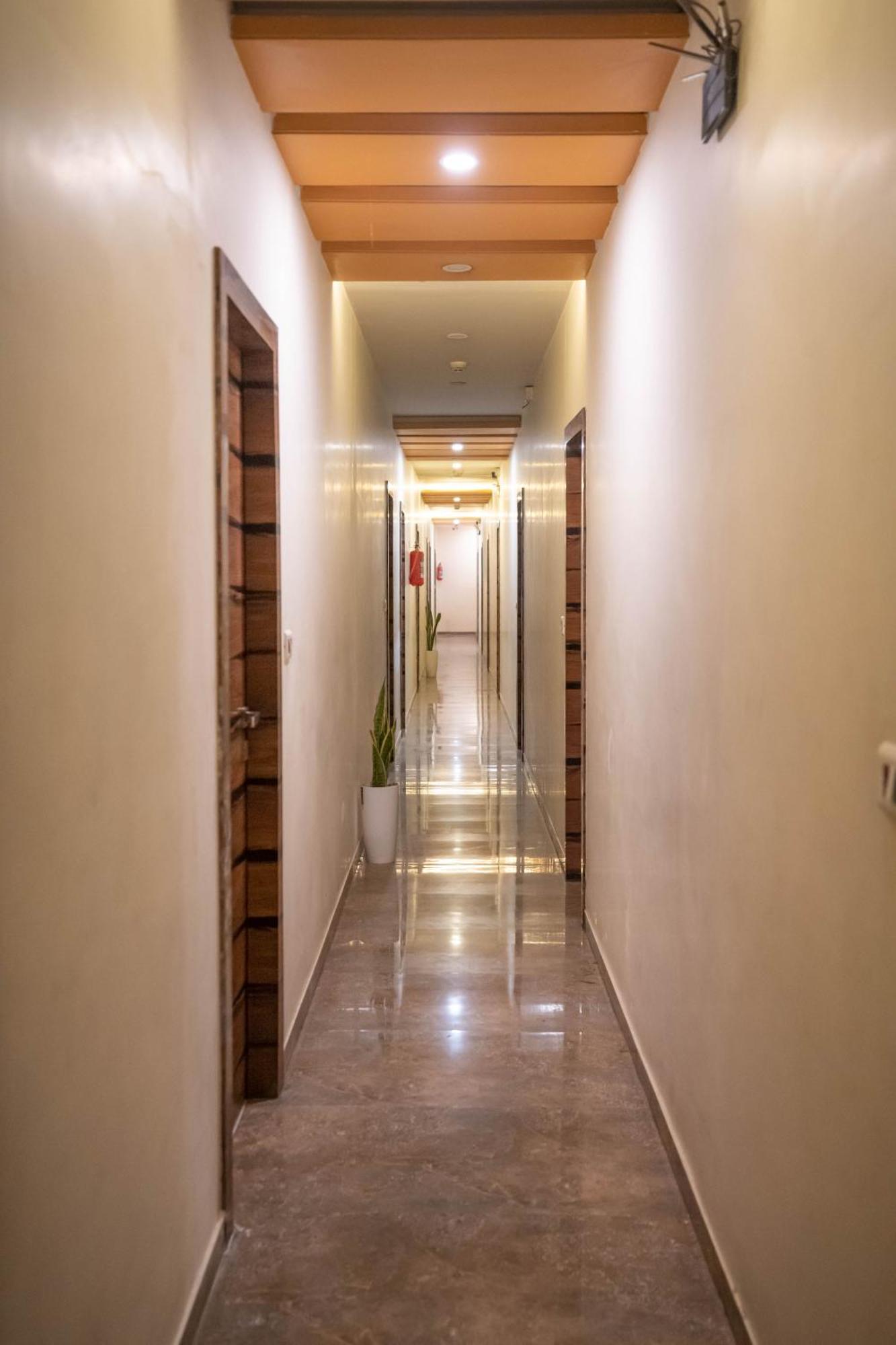 Hotel Royce Executive Near Us Consulate, Bandra Kurla Complex Mumbai