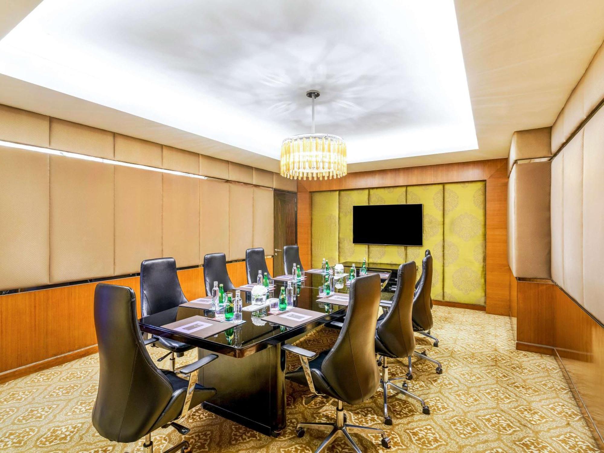 Sofitel Bkc 5* Mumbai
