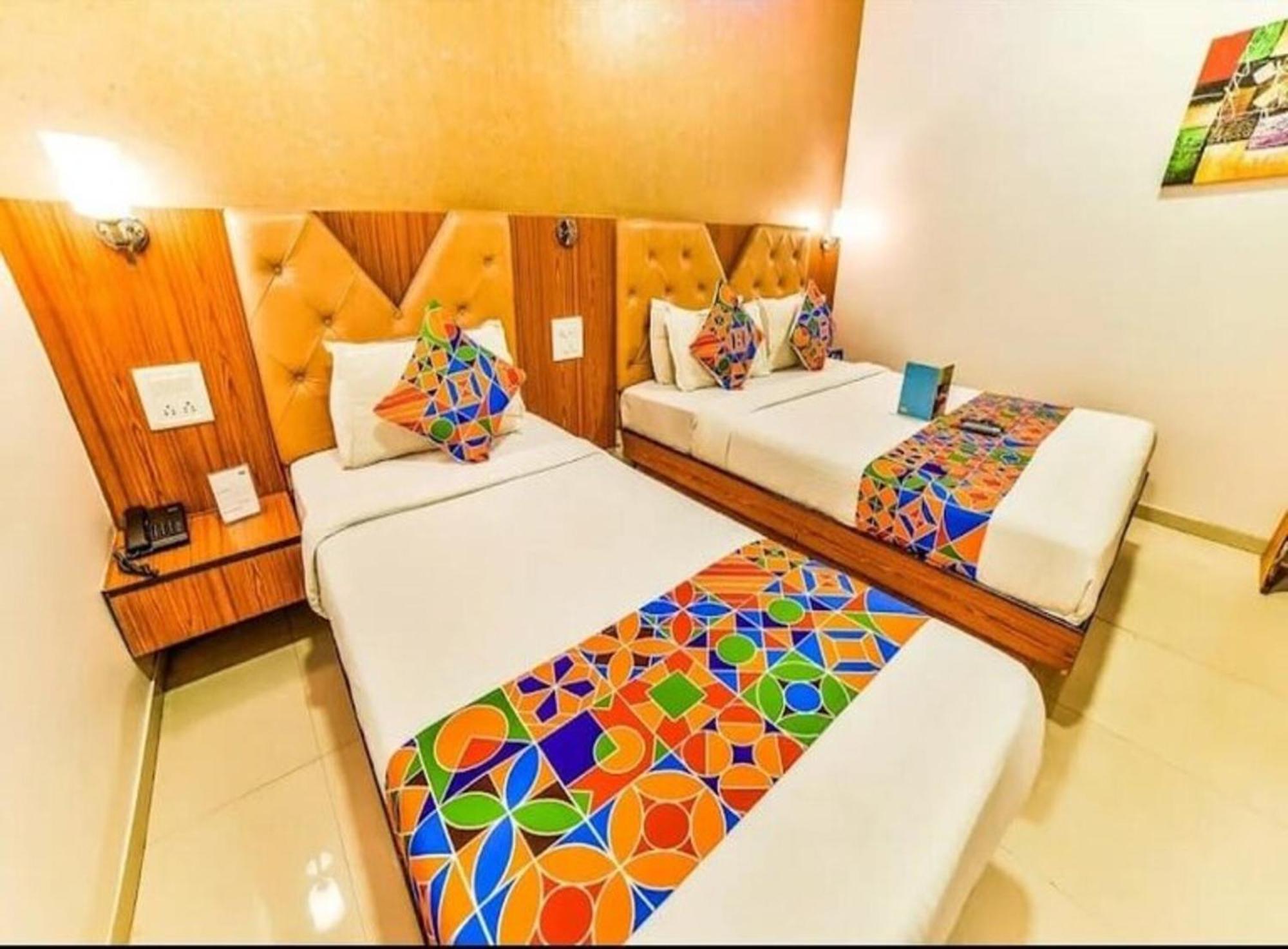 Flagship 83490 Hotel Bently Palace Hotel 3*