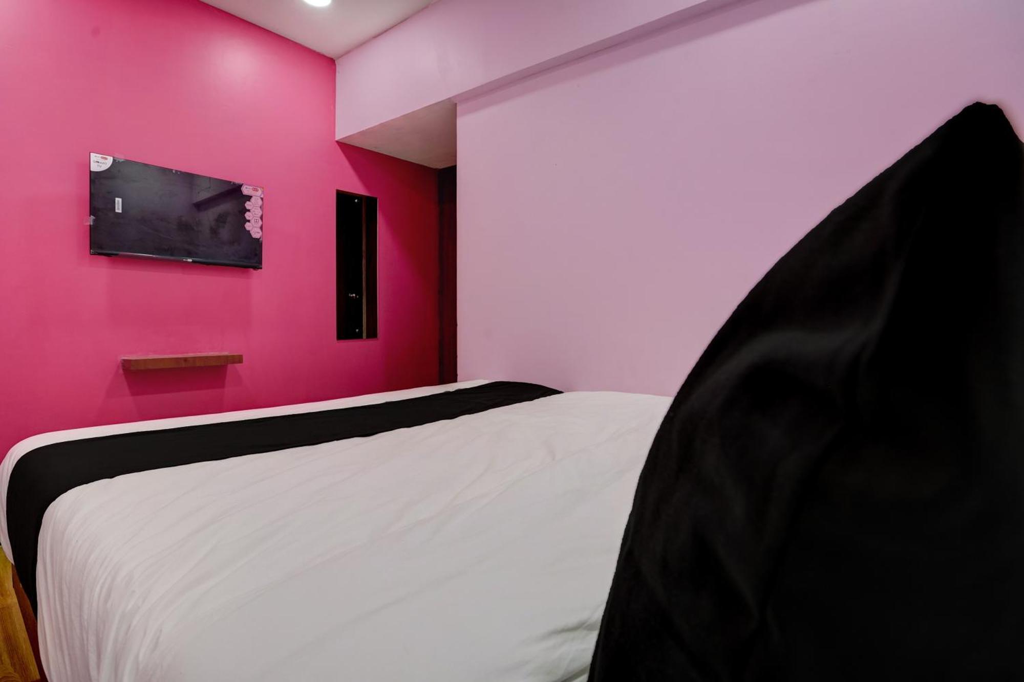 Oyo 8212 Flagship King Residency