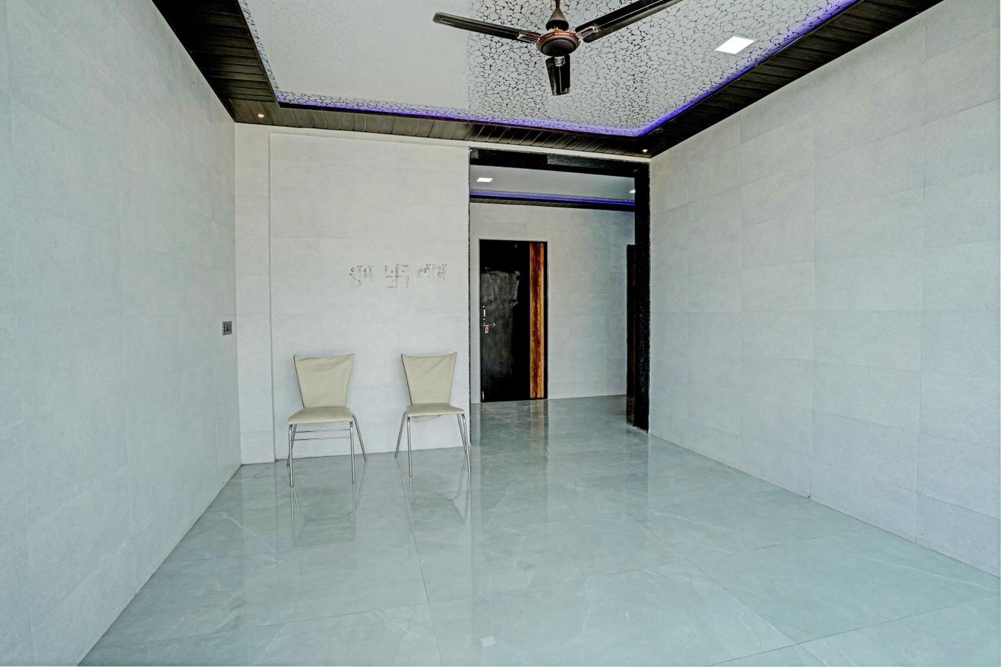 Spot On Relax Farm House Hotel