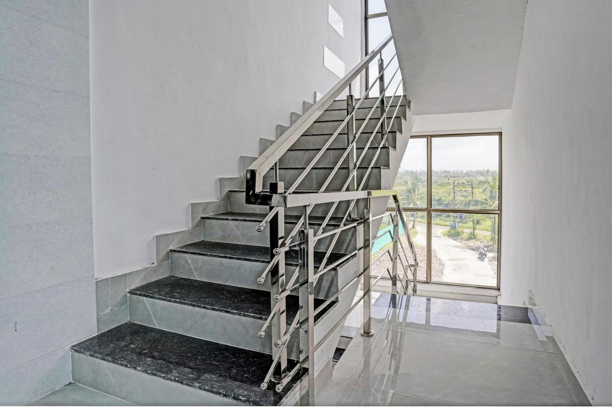 Spot On Relax Farm House Hotel 3*