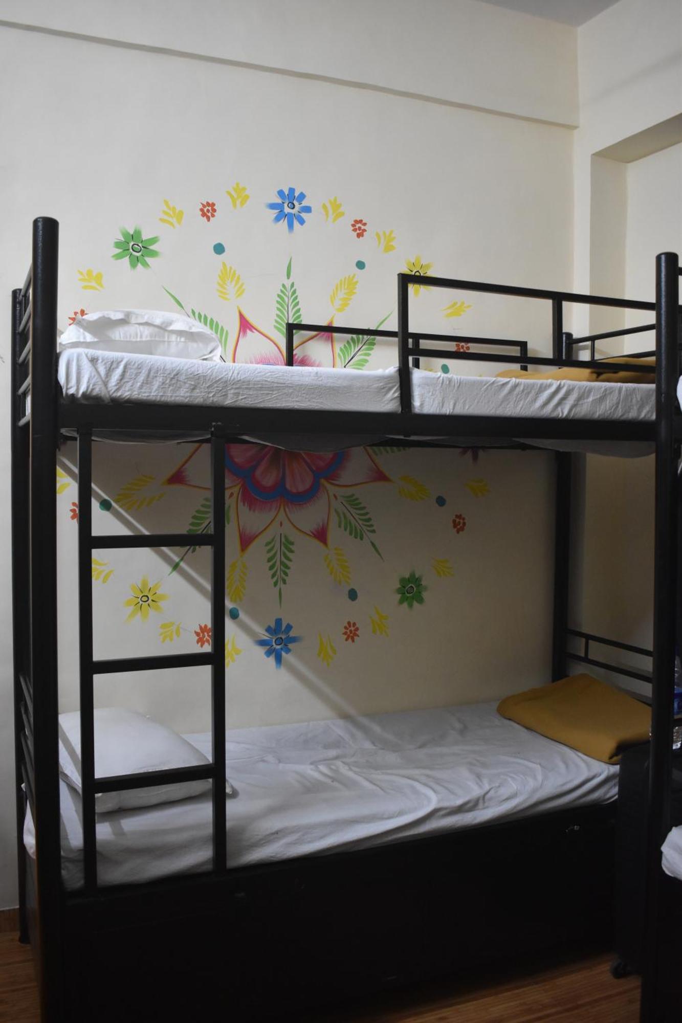 Solo Hostel