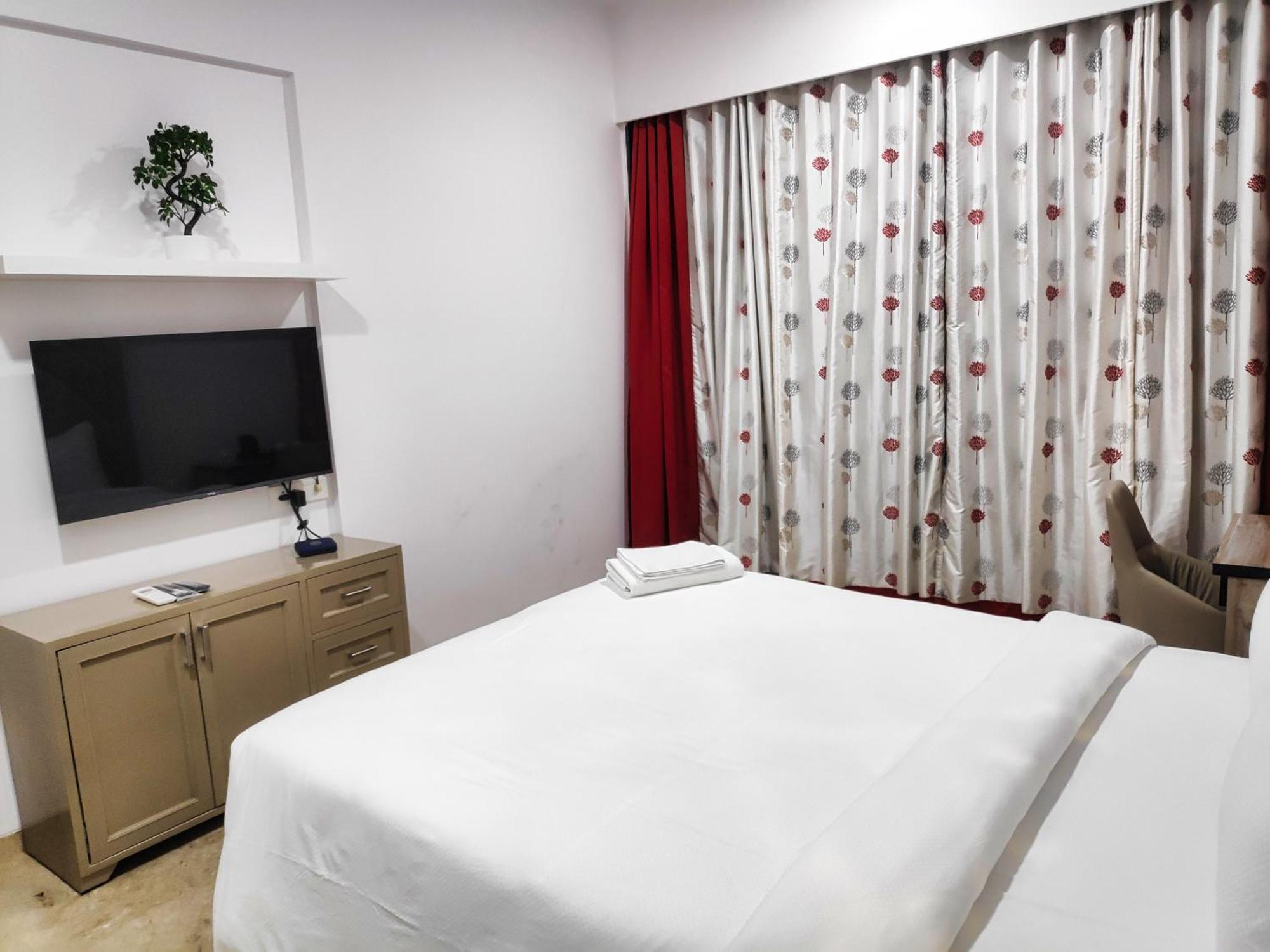 Premium In Hiranandani Powai By Maxxvalue - Chitranjan 3* Mumbai