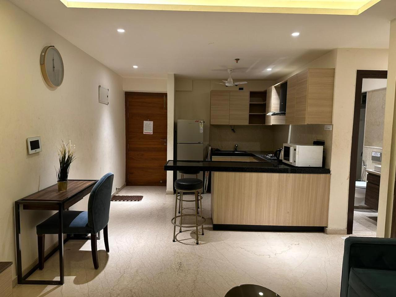 Apartment 1.5br Service In Bkc By Florastays