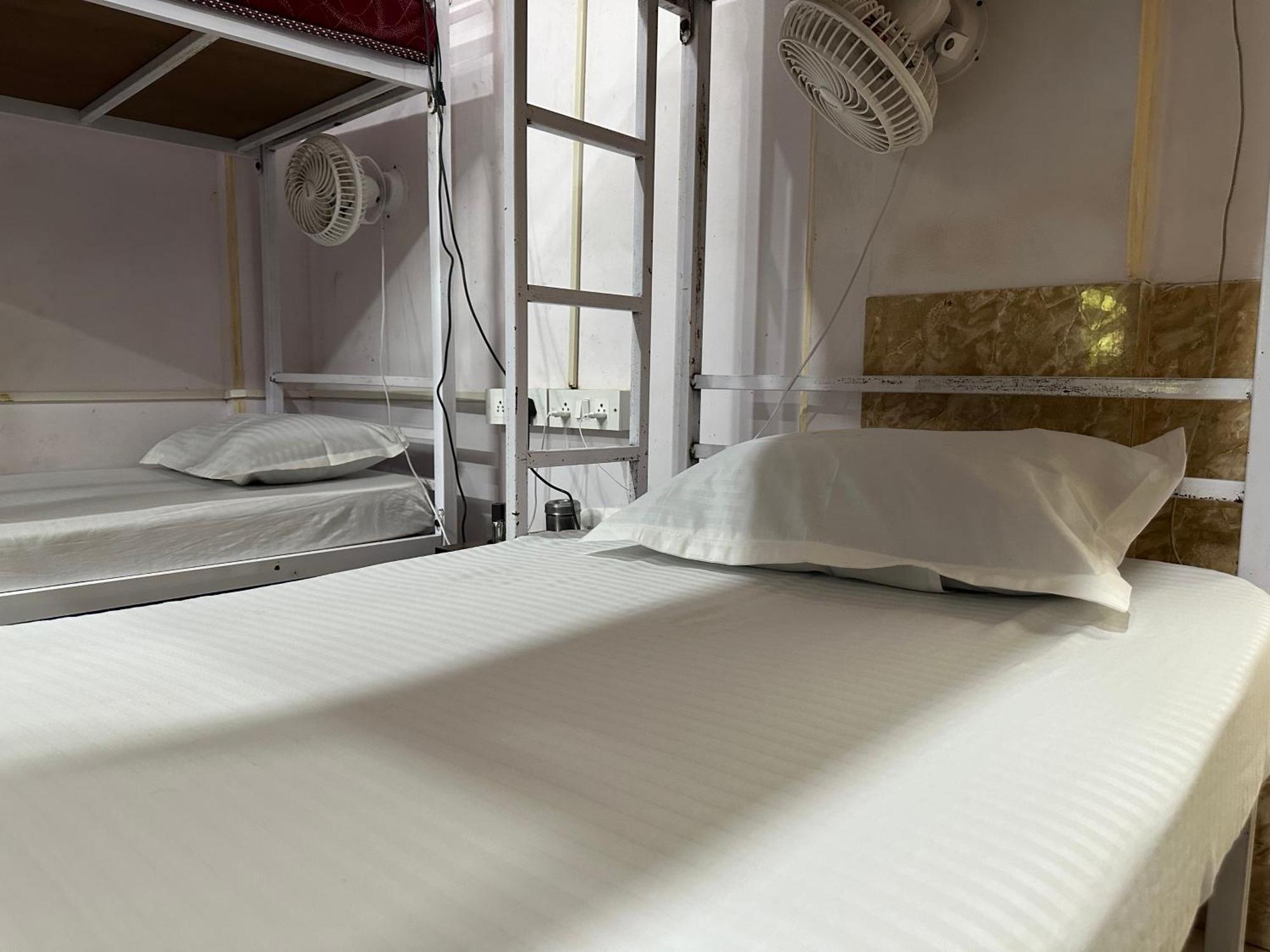 Albergue Zest - 72 Mumbai