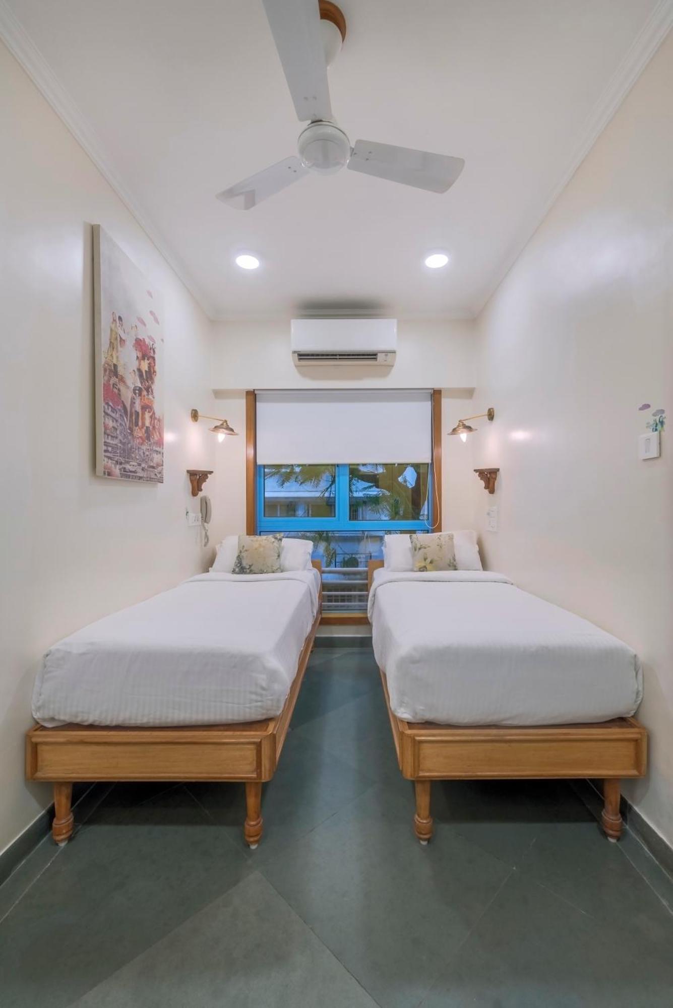 Kemps Corner Hotel Bombaim