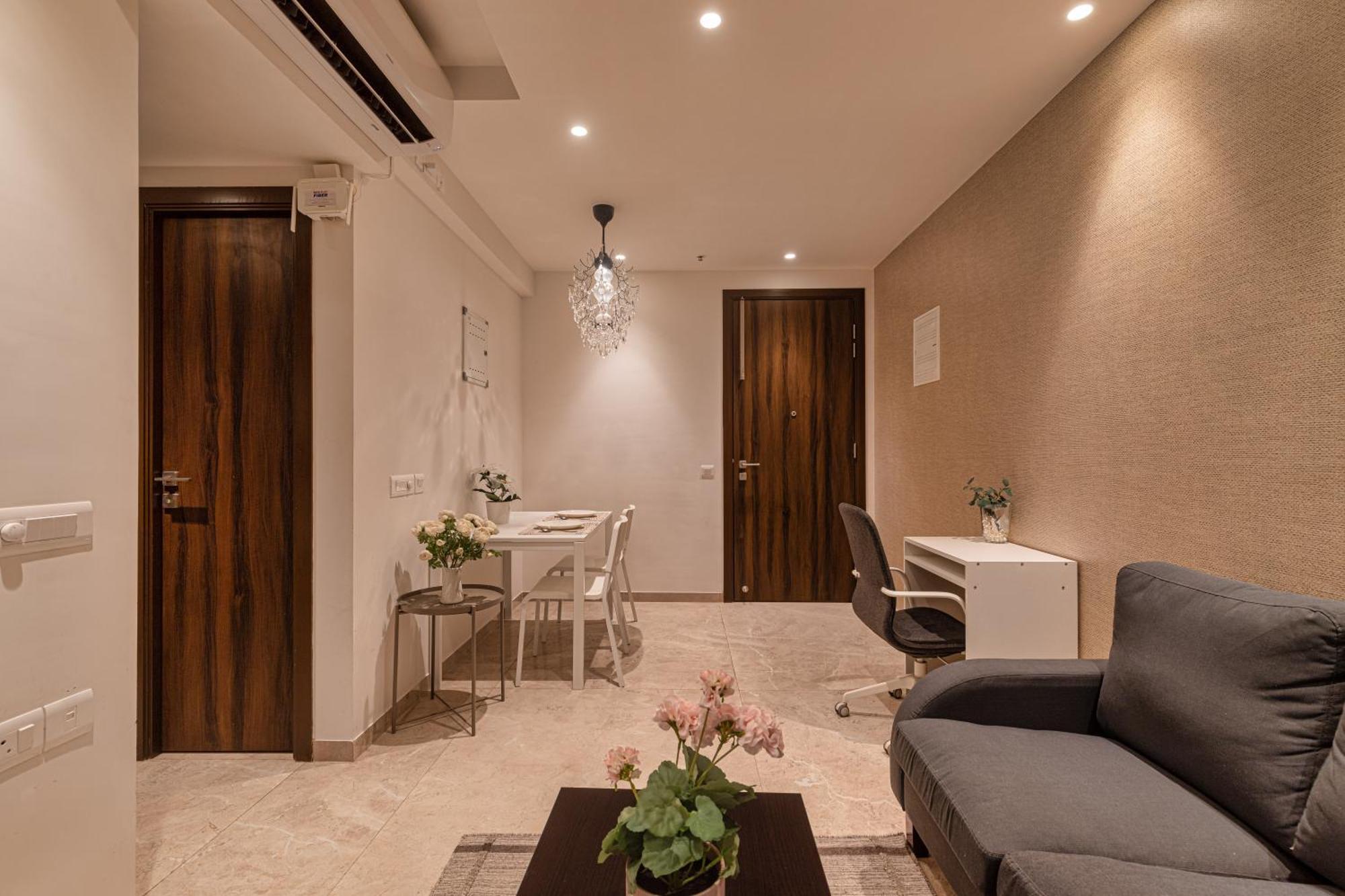 Entire One Bedroom - Hiranandani Gardens, Powai Apartment