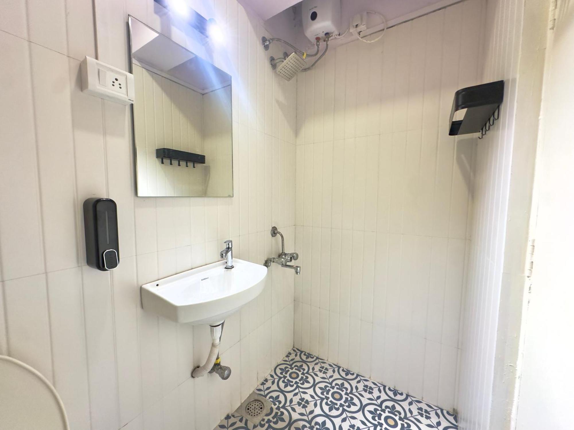 Locomo Express Hostel