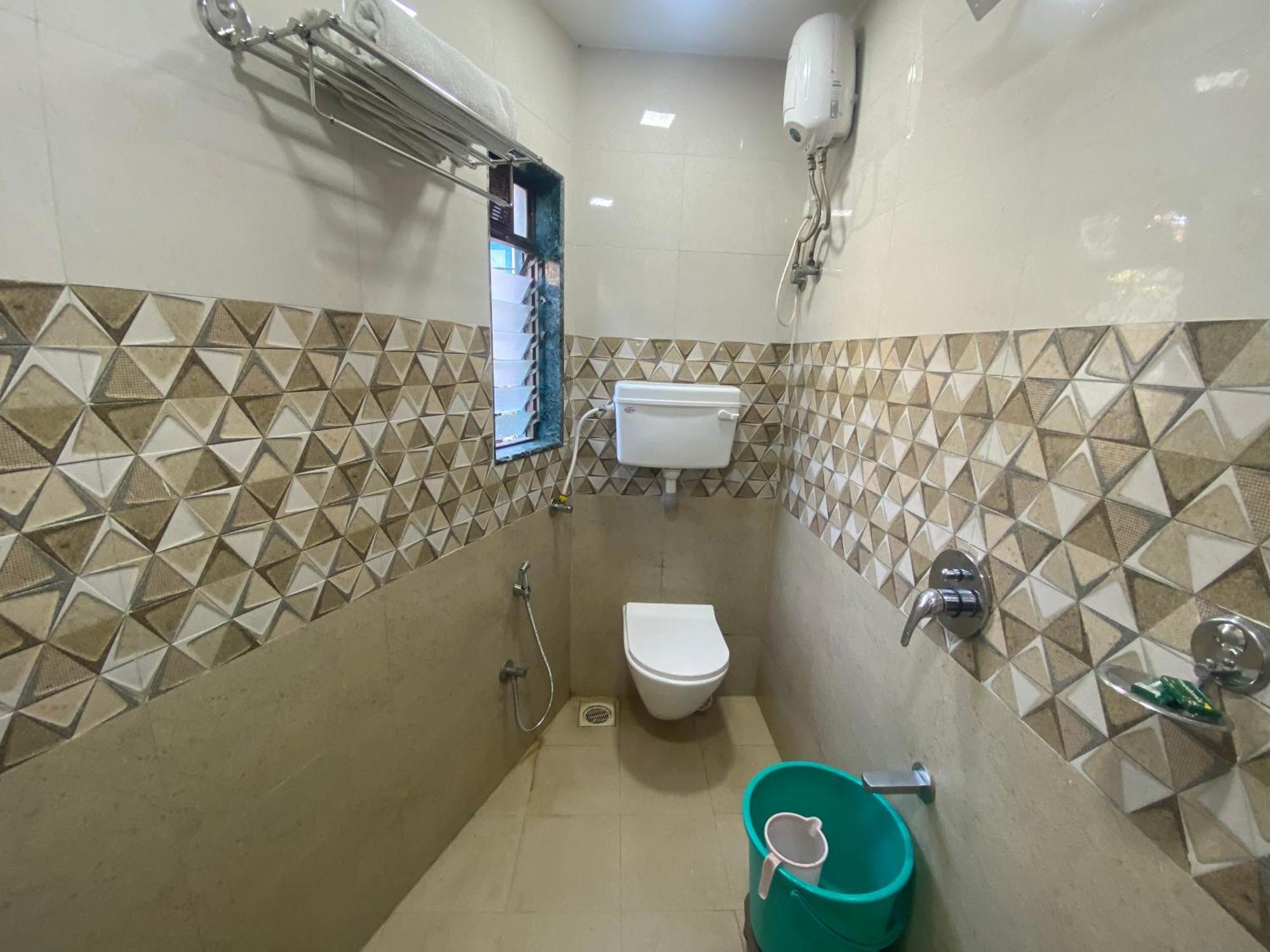 Hotel Ashyana - Near To Grant Road Station Mumbai