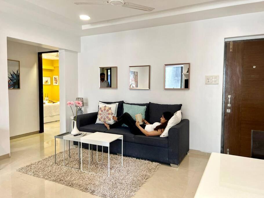 Sterling 102, Off Carter Road, Bandra West By Connekt Homes Apartment *
