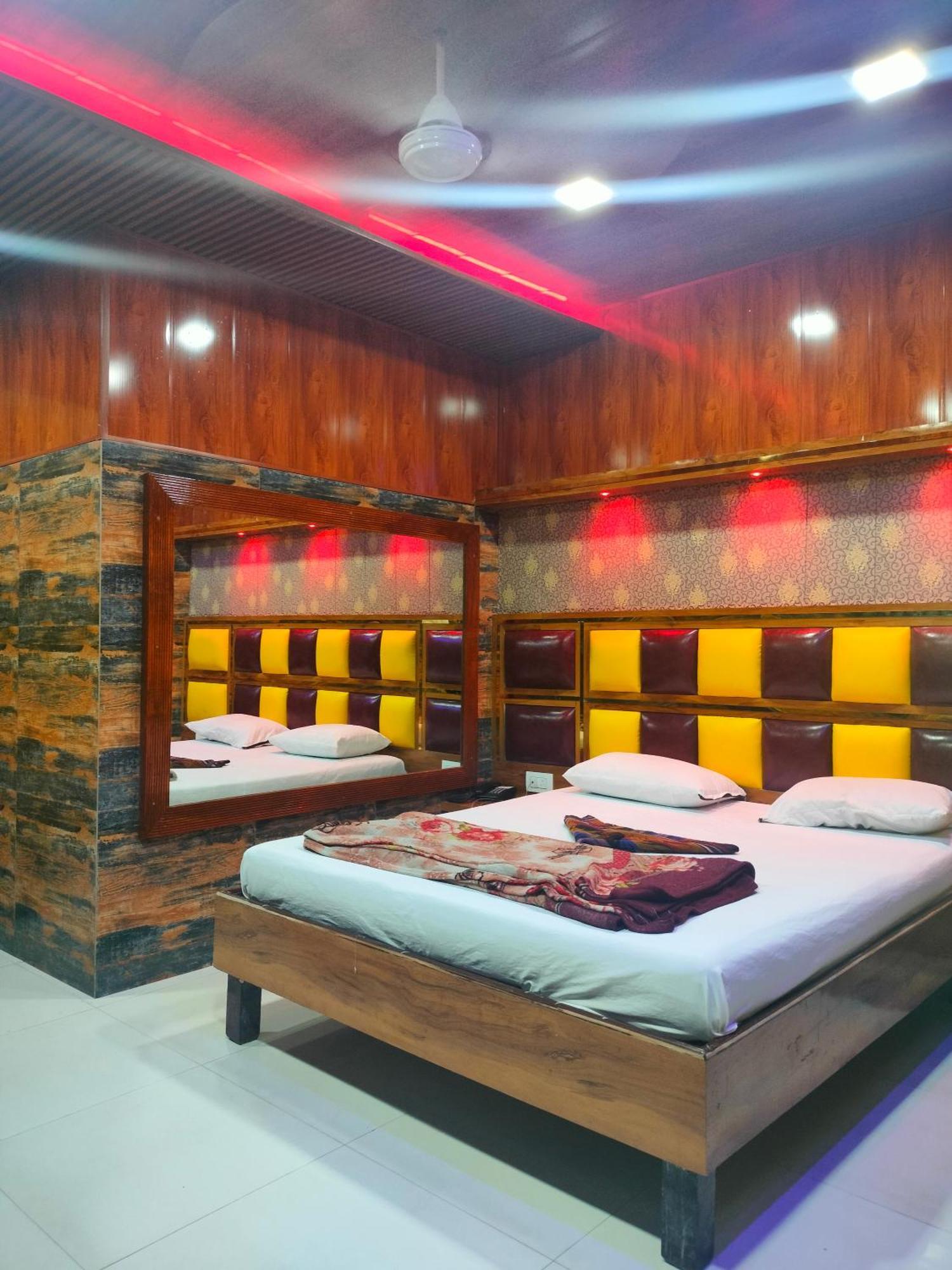 Spring & Love hotel