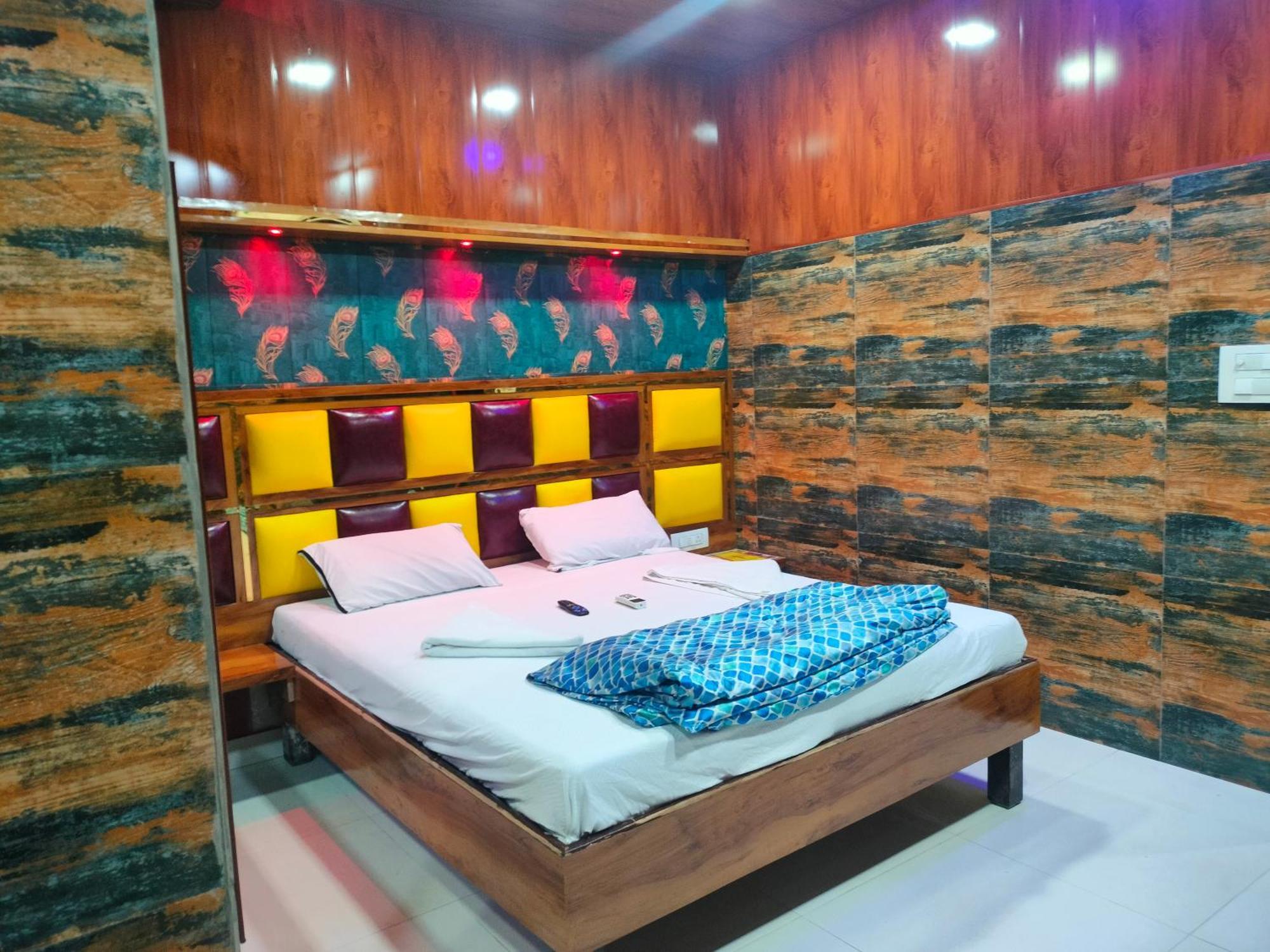 Spring & Love hotel *