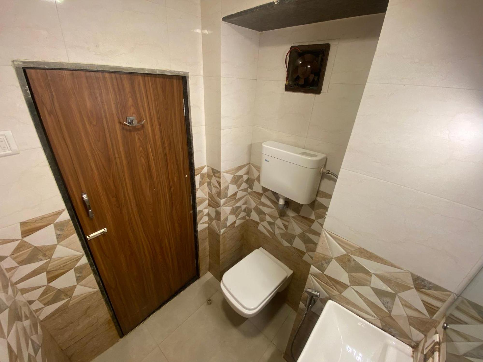 Hotel Jodiya - Near Cst
