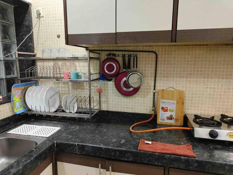 Apartment Bandra - Spacious 2 Bhk- Close To Bkc. Mumbai