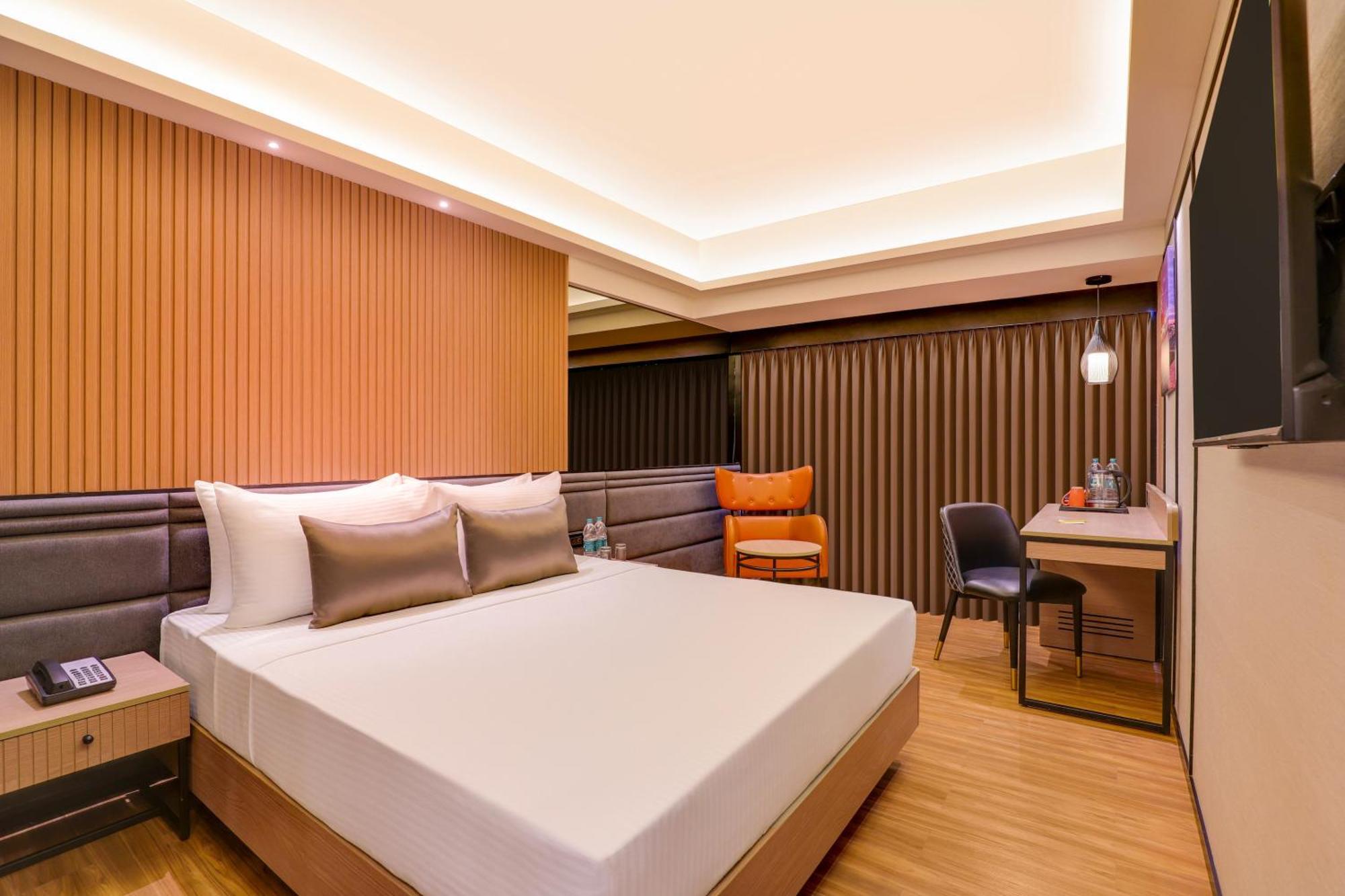 Hotel Lemon Tree Premier, Malad, Mumbai