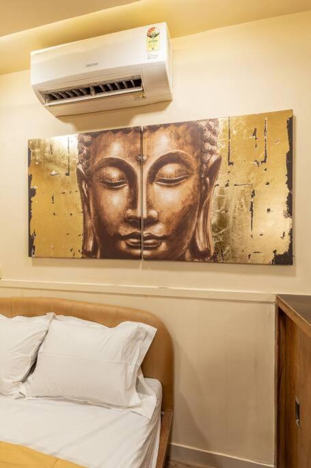 House At The Heart Of Bandra. Bombaim
